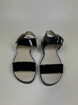 Черные босоножки